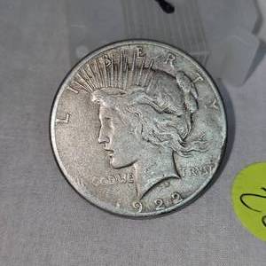 lot 22 image: 1922-S Peace Dollar-$1