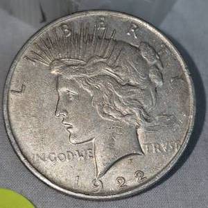 lot 46 image: 1922 Peace Dollar-$1