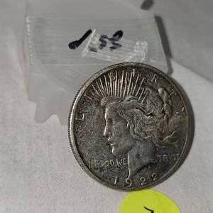 lot 2 image: 1922 Peace Dollar-$1