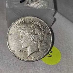 lot 3 image: 1922 Peace Dollar-$1
