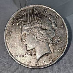 lot 60 image: 1922 Peace Dollar-$1