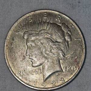 lot 62 image: 1923 Peace Dollar-$1