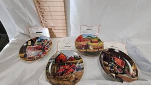 lot 26 image: Lot of 4 IH Collector Plates