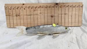 lot 133 image: Original Hand Carved 12 Silver Shad Decoy