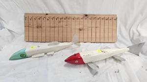 lot 135 image: (2)XXL Spearing Decoys Woodcarved, Very Old