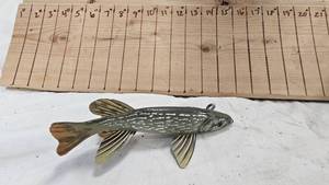 lot 142 image: Very Nice Rick Whittier #204, As New, Spearing Decoy