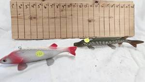 lot 151 image: 2-Newer Spearing Decoys