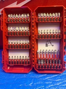 lot 27 image: Milwaukee Shockwave impact duty alloy steel Screw driver bit set - $115 Retail