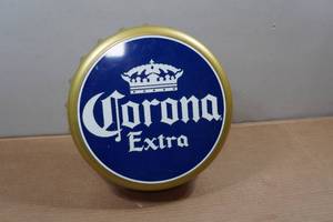 lot 2 image: Vintage Corona Beer Changing Color Light