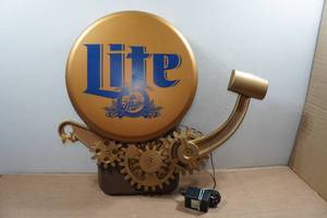 lot 3 image: Vintage Large Miller Beer TopBoxing Bell Talking Sign