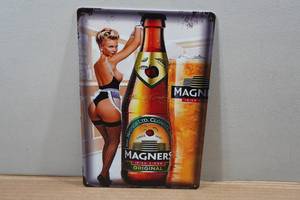 lot 41 image: Novelty Metal Sign - Magners Irish Cider