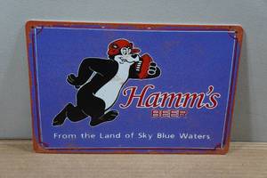 lot 43 image: Novelty Metal Sign - Hamms Beer