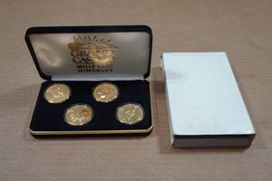 lot 62 image: 2000 Grand Casino Collectors Coin Set