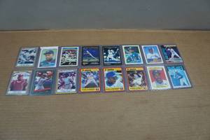 lot 84 image: Baseball Cards - Kirby Puckett, Juan Castillo, Cecil Fielder