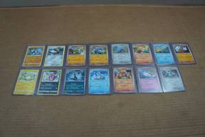 lot 94 image: 15 Pokemon Cards