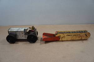 lot 119 image: Vintage Marx Wind-Up Tractor & Structo Sandloader Attachment