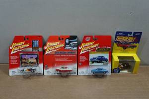 lot 148 image: Johnny Lightning Die Casts - 1948 Tucker Torpedo, Thunderjet 500