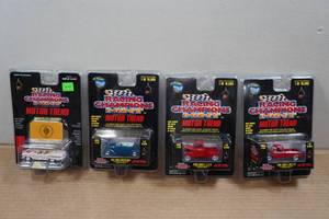 lot 152 image: Racing Champions Mint Motor Trend Die Casts - Ford Convertible, Ford Pickup