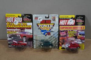 lot 157 image: Racing Champions Hot Rod Die Casts - Chevy Chevelle, 32 Ford