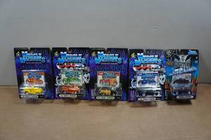 lot 183 image: Muscle Machines Die Casts - Willys, Chevy, Ford Pickups, Coupe