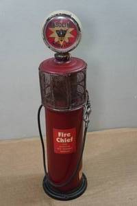 lot 209 image: Vintage Fire Chief Gas Pump Bank