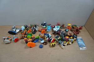 lot 229 image: Assorted Skylanders Action Figures