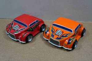 lot 233 image: 2003 Phat Boyz Car Cases - Holds 9 Cars
