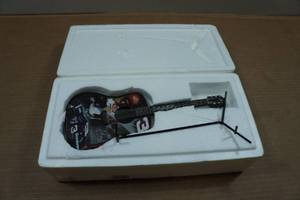 lot 250 image: Hamilton Collection Dale Earnhardt Guitar - 7 Time Champion - 1994