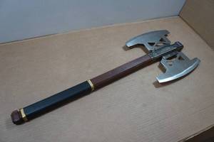 lot 258 image: Lord of the Rings Gimlis Bearded Ax