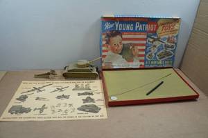 lot 289 image: Antique WWII New Young Patriot Building Set