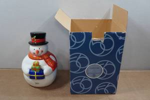 lot 305 image: Department 56 Snowman Cookie Jar