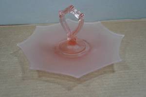 lot 312 image: Vintage Frosted Pink Depression Glass Cookie Tray