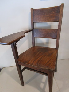 lot 6 image: Vintage Student Desk