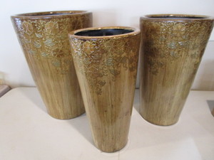 lot 16 image: Porch Planters