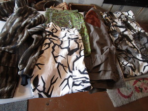 lot 24 image: Camo Clothing