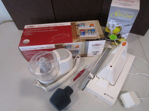 lot 36 image: Kitchenwares