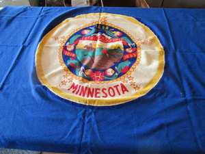 lot 53 image: MN Flag, Previous Edition