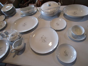 lot 57 image: China Service