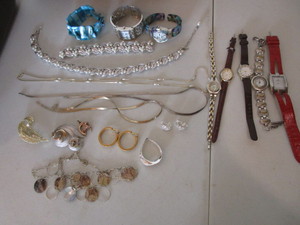 lot 73 image: Jewelry - Trifari