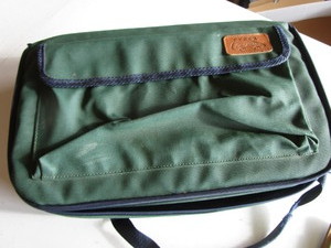 lot 78 image: Pyrex Portables