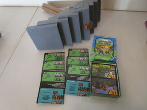 lot 82 image: Minecraft Game, Popcorn Bucket