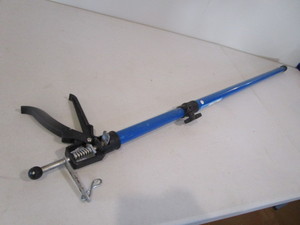 lot 105 image: Cargo Bar