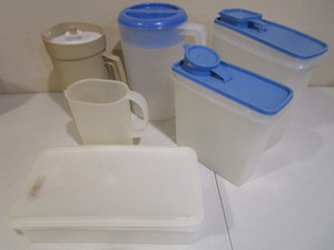 lot 128 image: Tupperware
