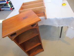 lot 129 image: Wooden Stand & Shelf