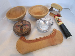lot 144 image: Wooden Bowls, Ule, Russian Holder