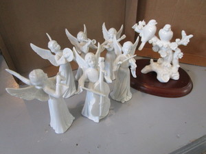 lot 148 image: Bone China Angel Band & Bird