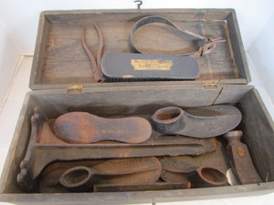 lot 153 image: Cobblers Components