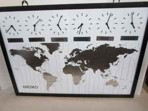 lot 159 image: Time Zone Clock, Seiko