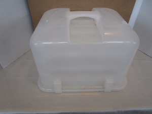 lot 165 image: Cupcake Taker