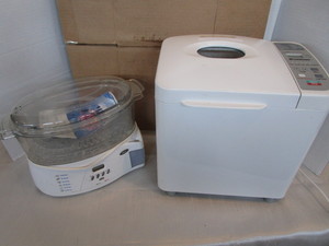 lot 166 image: Oster Steamer, Bread Maker